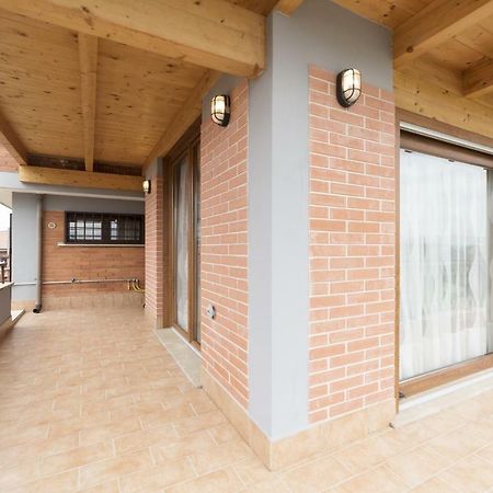 Peperino Attic Flat Apartman Ciampino Kültér fotó