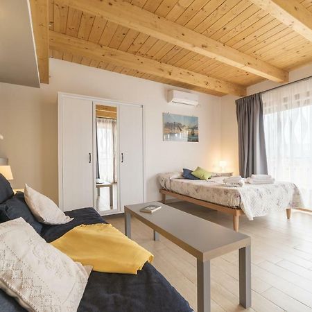 Peperino Attic Flat Apartman Ciampino Kültér fotó