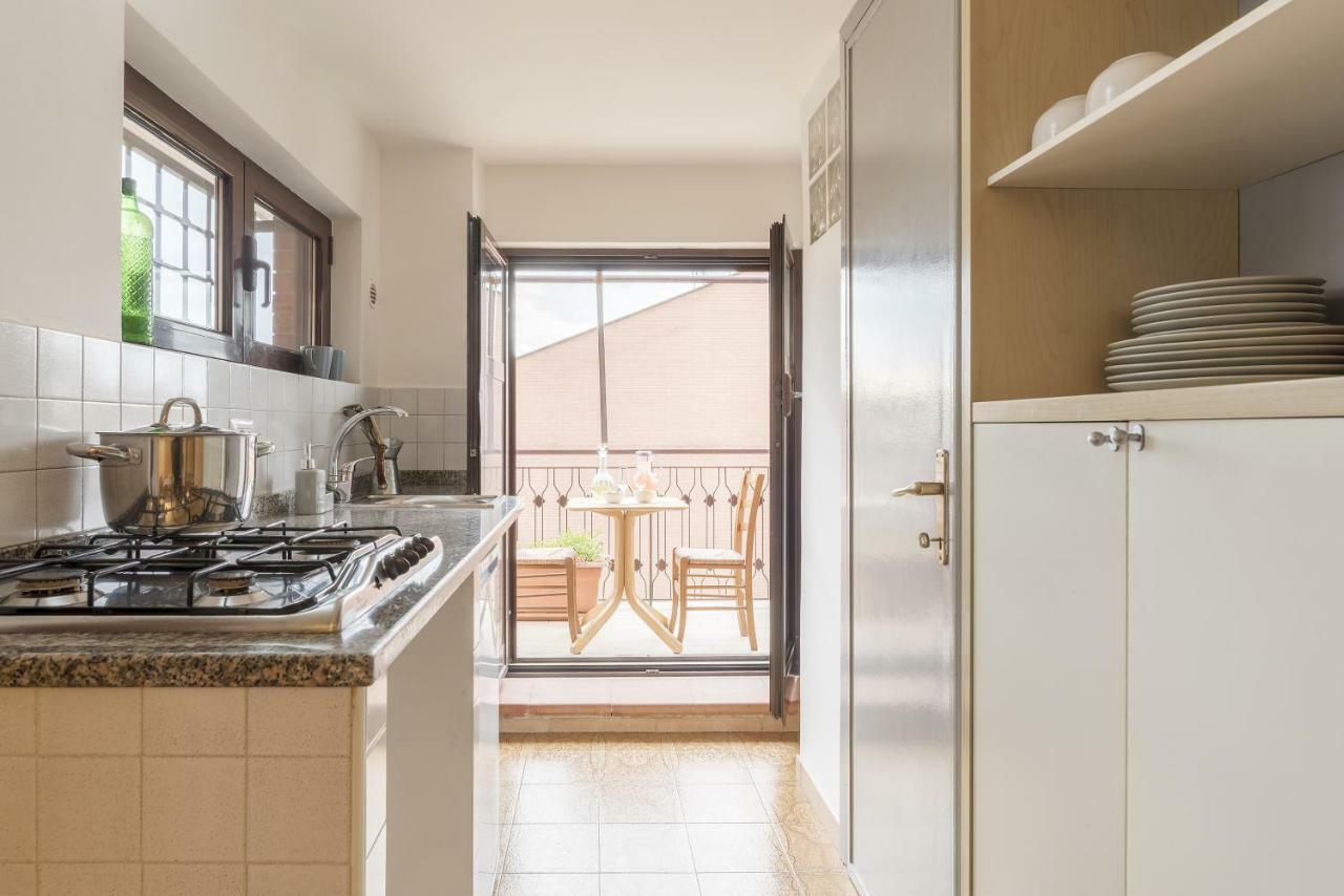 Peperino Attic Flat Apartman Ciampino Kültér fotó