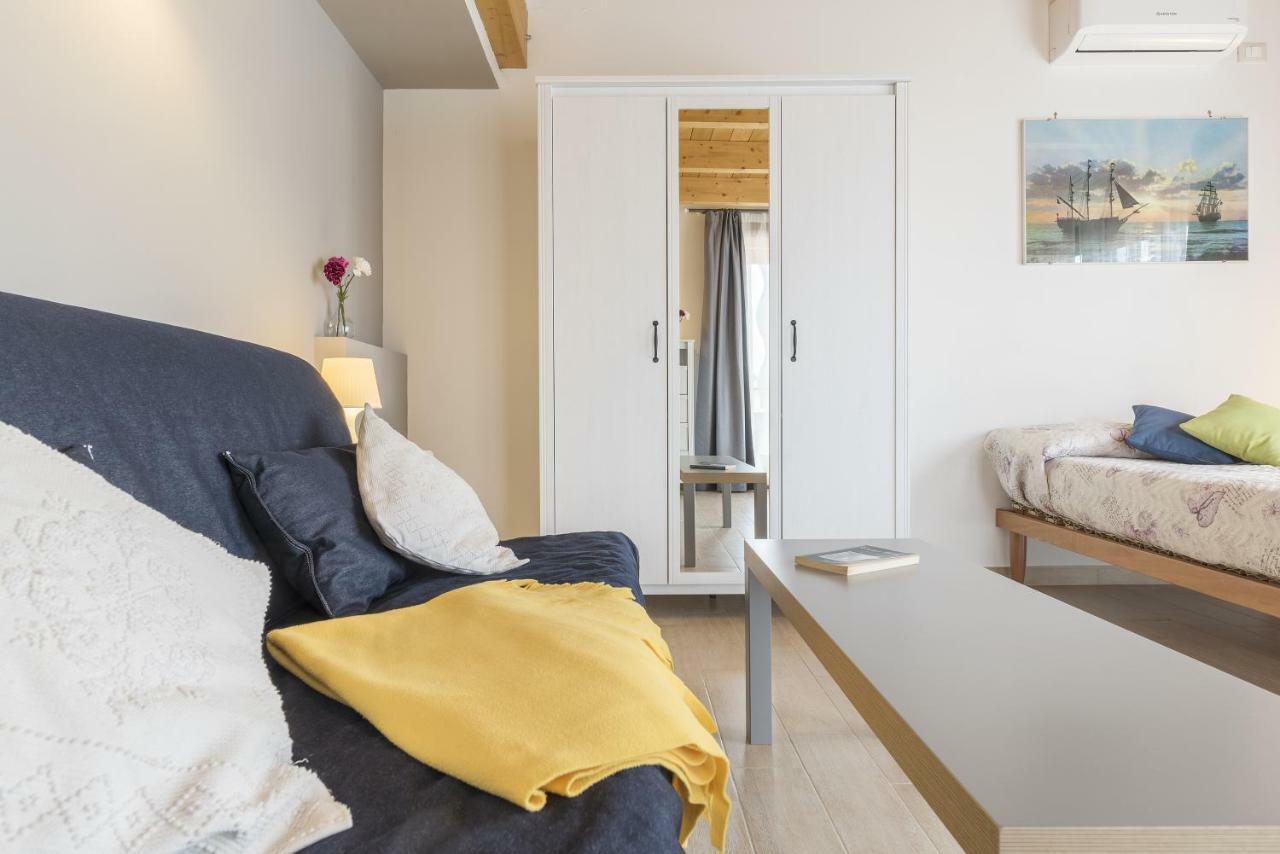 Peperino Attic Flat Apartman Ciampino Kültér fotó
