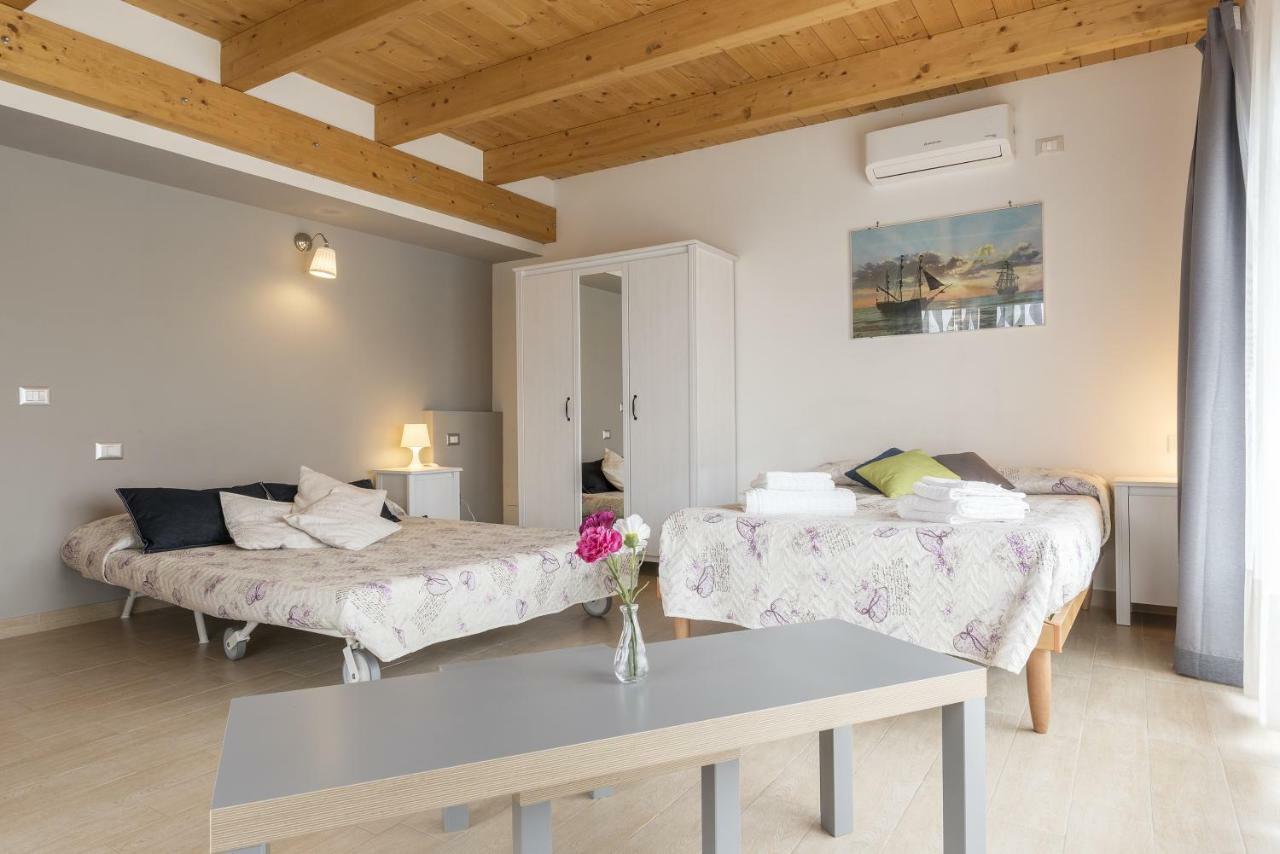 Peperino Attic Flat Apartman Ciampino Kültér fotó