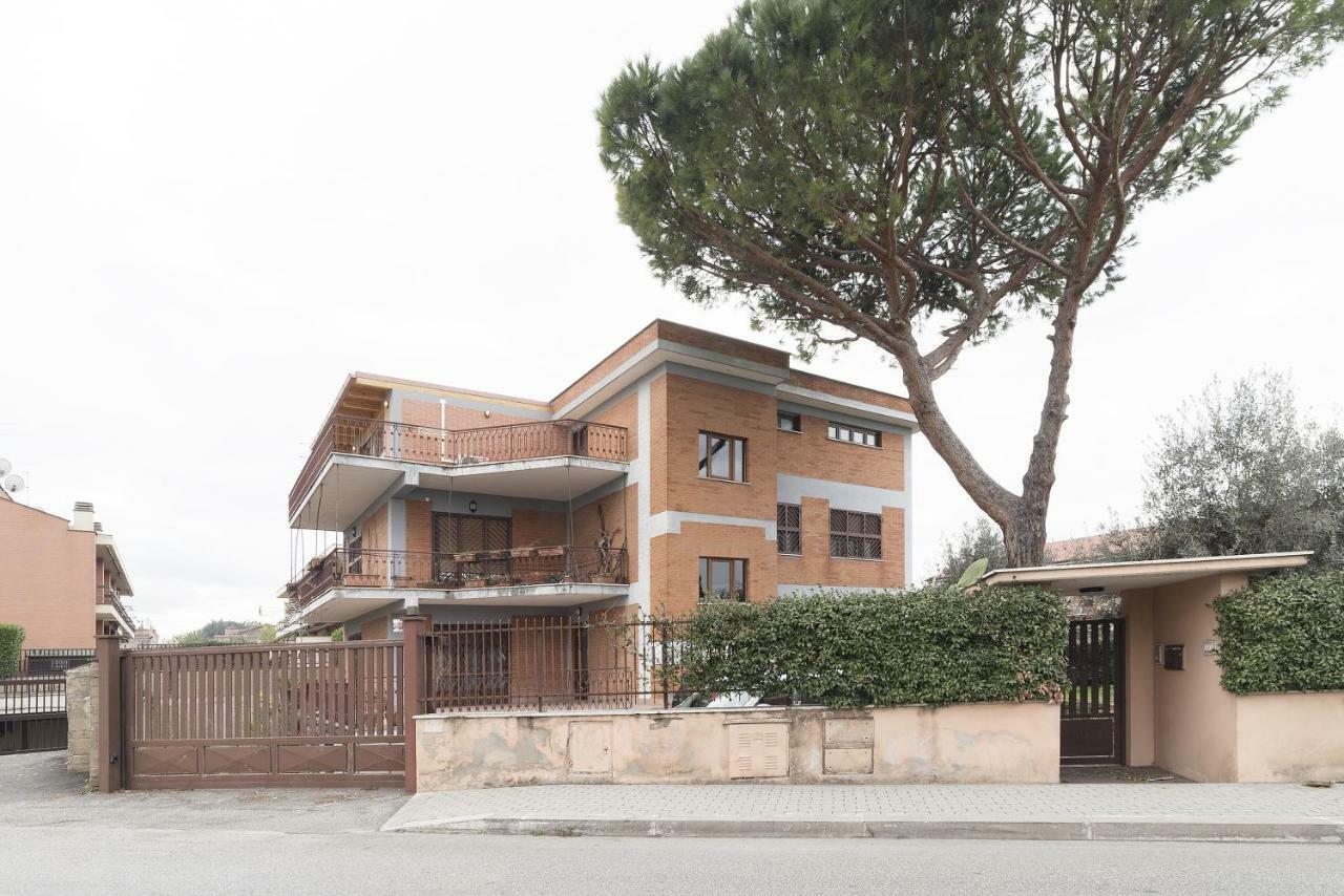 Peperino Attic Flat Apartman Ciampino Kültér fotó