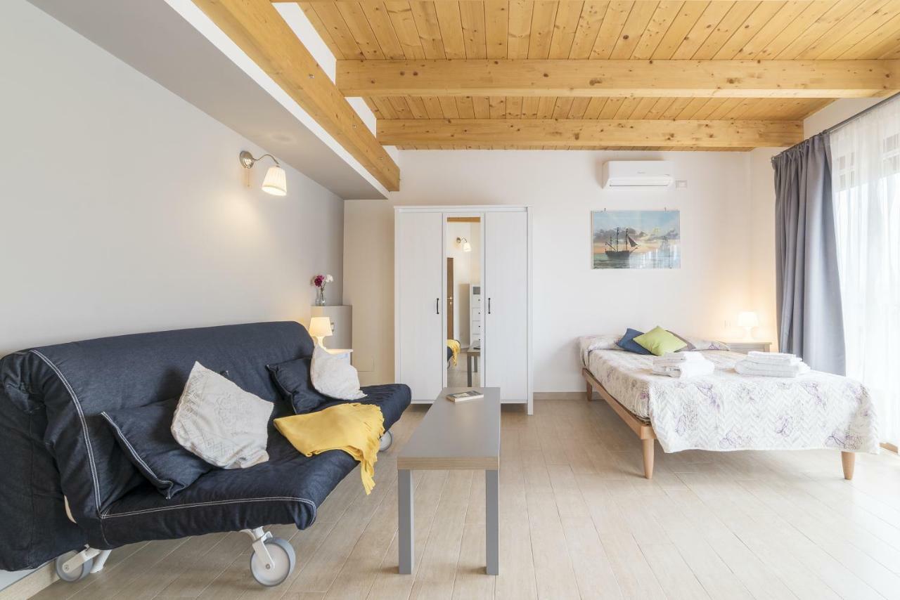 Peperino Attic Flat Apartman Ciampino Kültér fotó