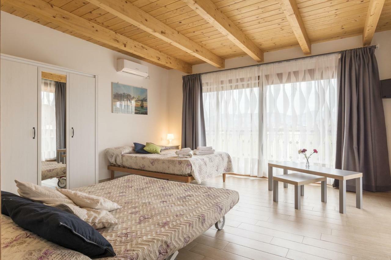 Peperino Attic Flat Apartman Ciampino Kültér fotó